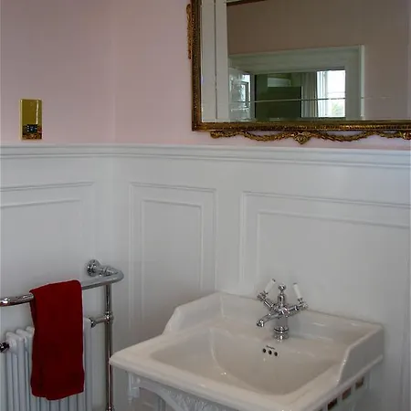 Dollardstown Historic Country House Bed & Breakfast 3*