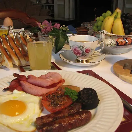Dollardstown Historic Country House Bed & Breakfast 3*