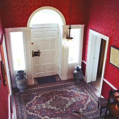 Dollardstown Historic Country House 3*