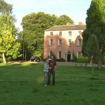 Dollardstown Historic Country House 3*