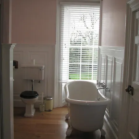 Dollardstown Historic Country House Bed & Breakfast 3*